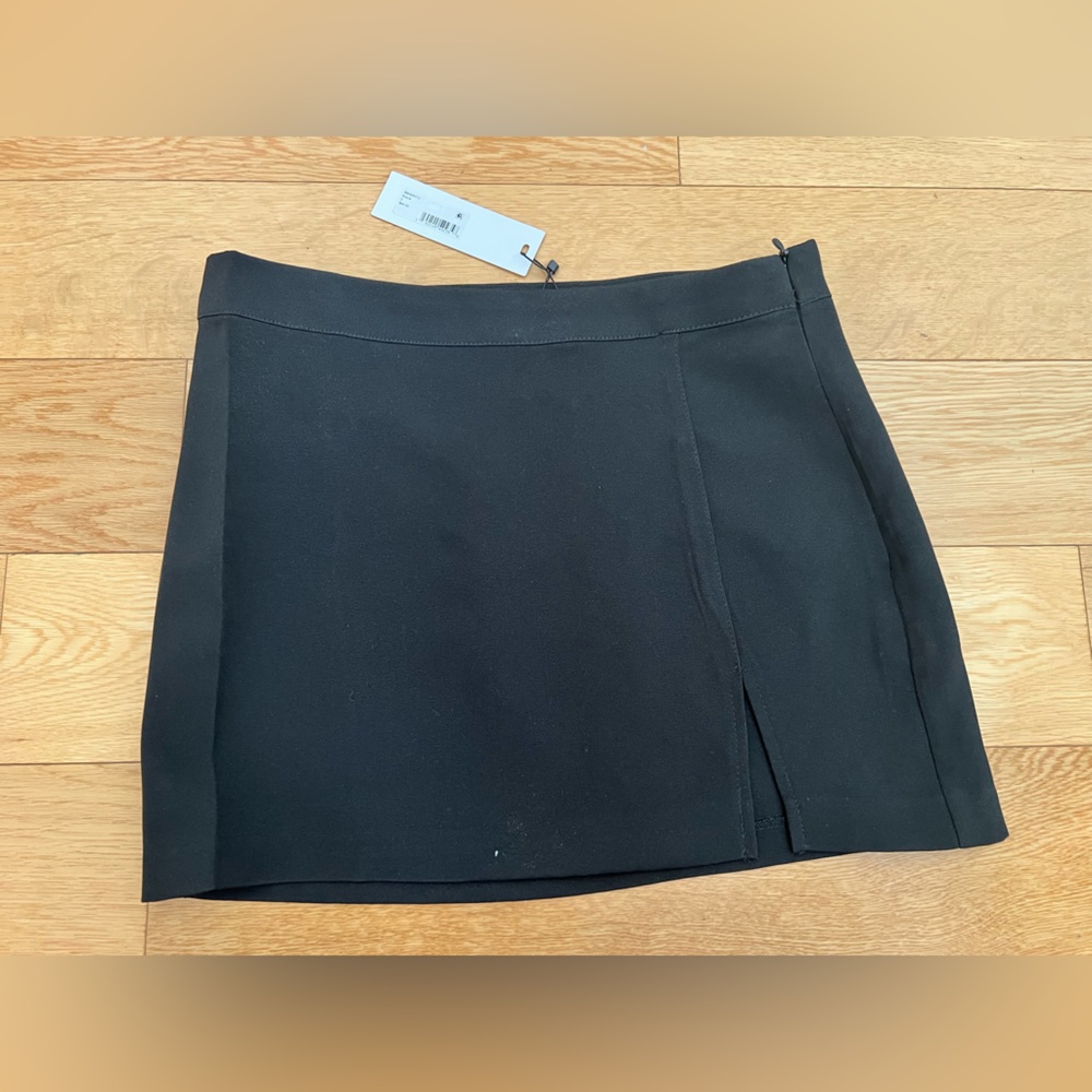 Steve Madden Classic Black Mini Skirt NAT Sz 2